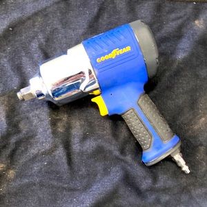 Good Year air impact wrench